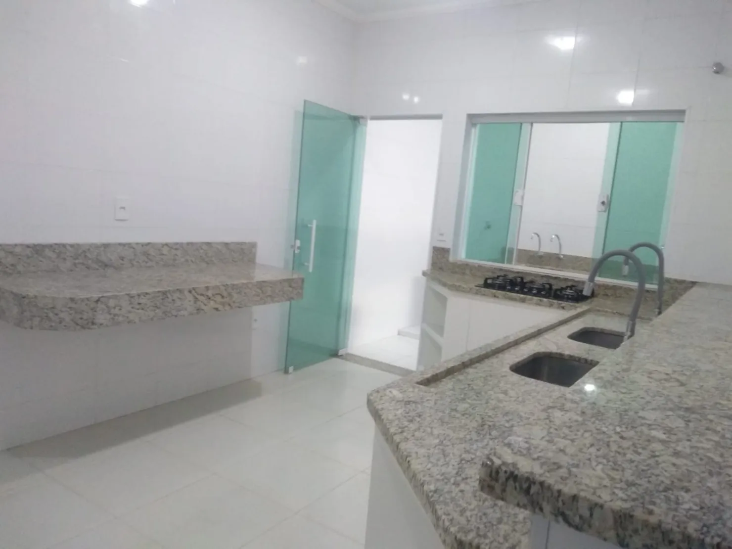 Imagem Casa para Venda 2 Quartos, 6 Vagas, Jardim Cidade Nova, Potim - SP