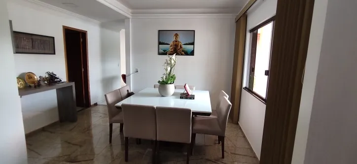 Imagem Sobrado Usado à venda em Cascavel - Pioneiro Catarinenses - 218m²