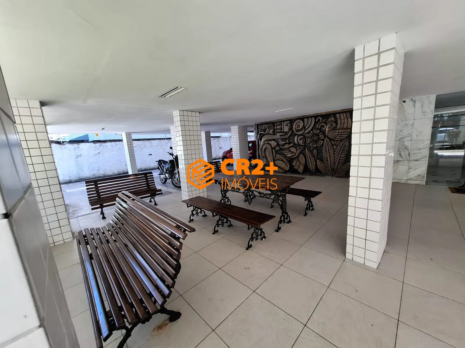 Imagem Vendo apartamento reformado em Boa Viagem com 121m² 03 quartos 01 suite 01 vaga