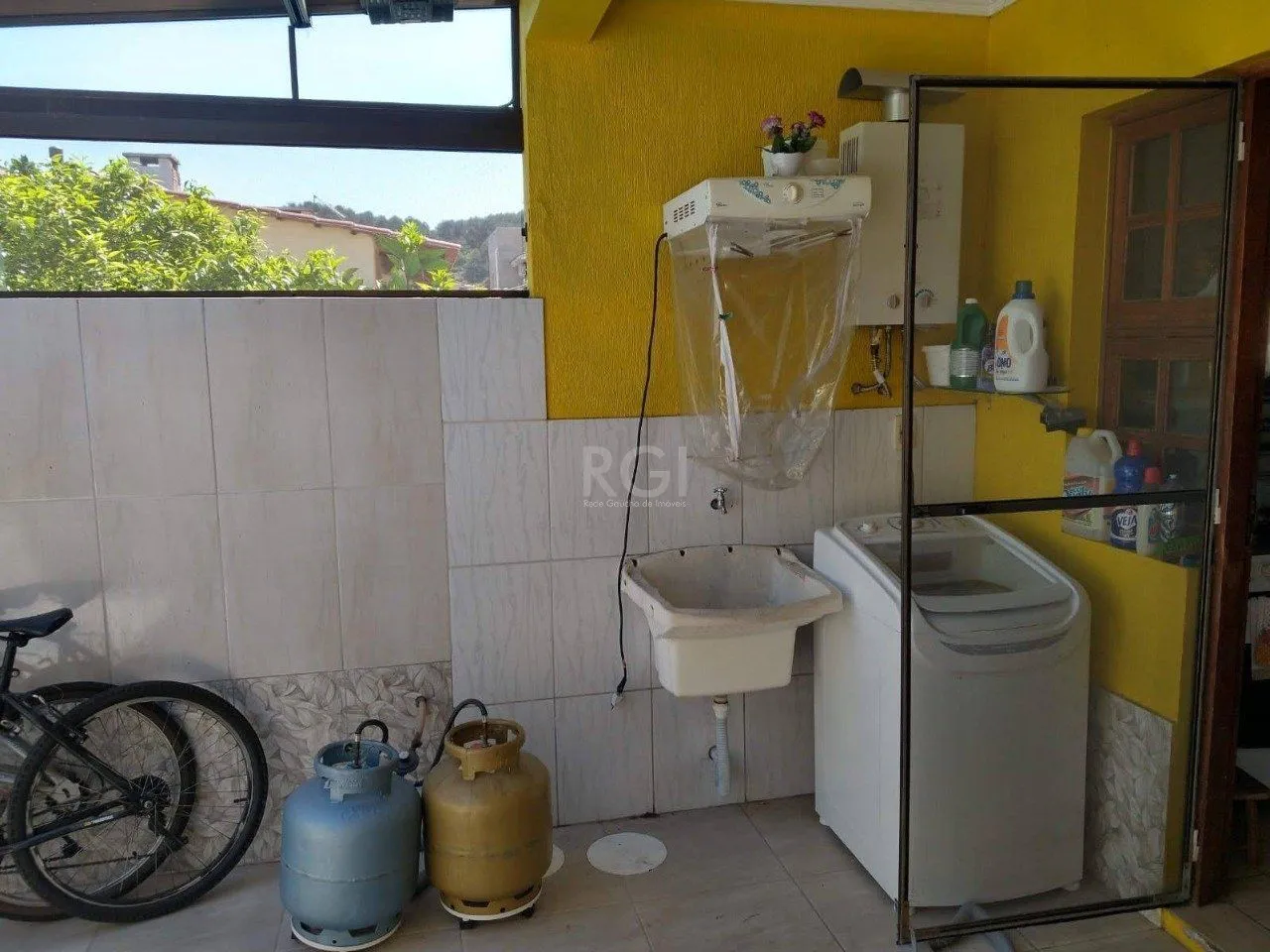 Imagem Casa, 2 dormitórios, 2 banheiros, 2 vagas de garagem, Aberta dos Morros Poa/RS