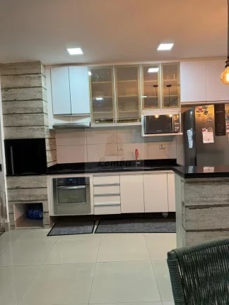 Imagem Casa em Condomínio de Luxo em Cuiabá-MT - 3 Quartos, 1 Suíte, 3 Salas, 2 Banheiros, 2 Vagas de Garagem - 158m². Venha Conferir!
