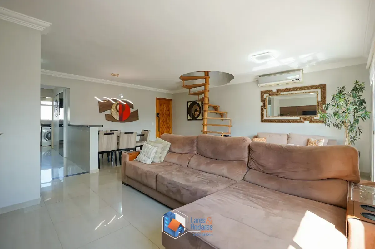 Imagem Duplex para venda em Vila Sofia com 3 quartos, sendo 1 suíte, 228m²