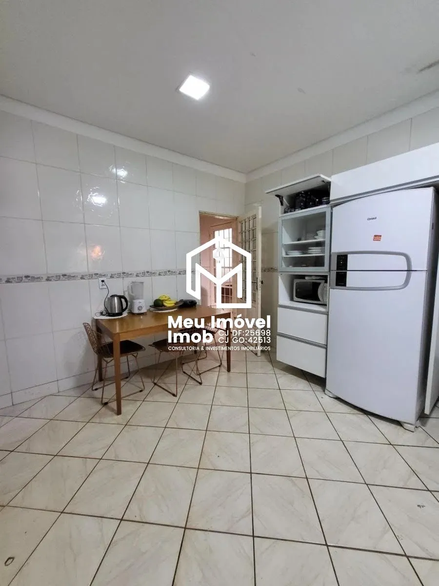 Imagem Casa Condomínio 3 Quartos 2 Suítes 4 Vagas Lote 800 m²