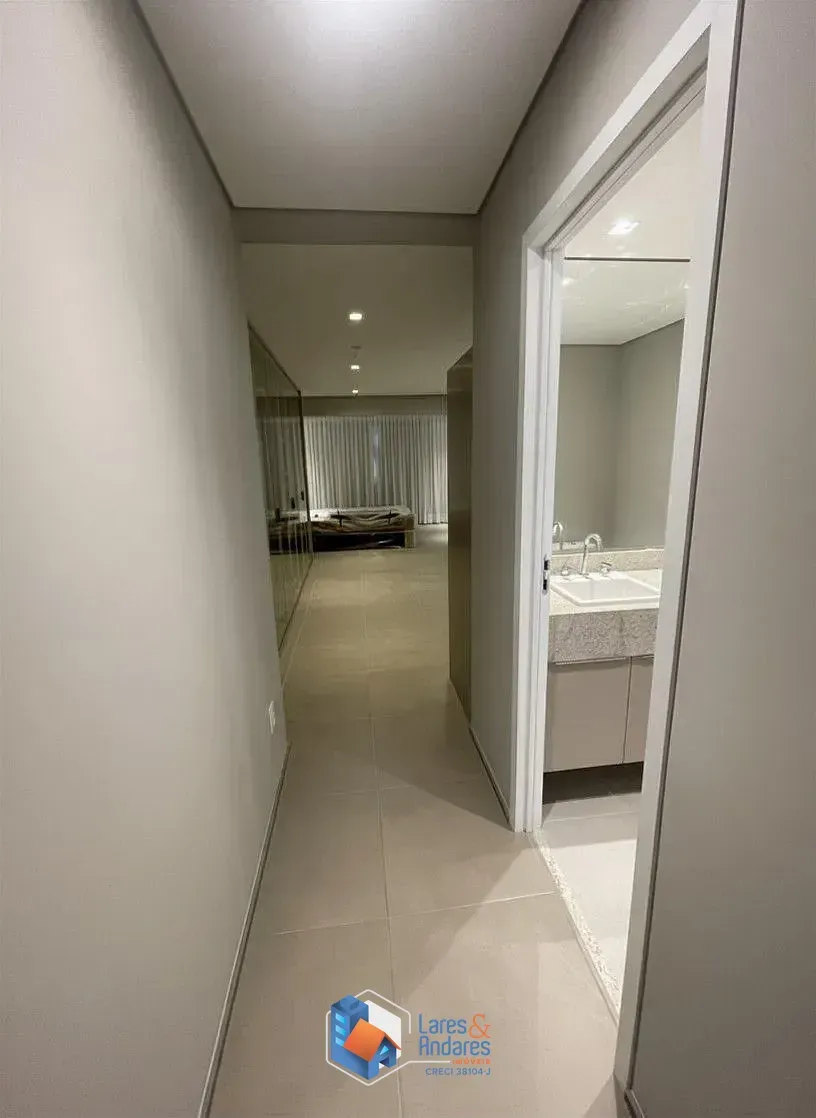 Imagem Duplex para venda em Jardim Paulista com 2 quartos, sendo 2 suítes, 197m²