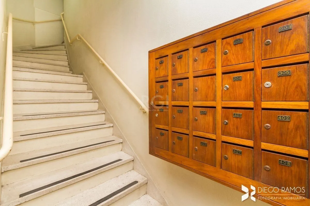 Imagem Conjunto/Sala para Venda - 96m², 0 dormitórios, Bom Fim