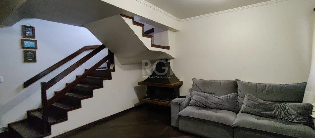 Imagem Casa para Venda - 180m², 4 dormitórios, sendo 1 suites, 3 vagas - Campo Novo