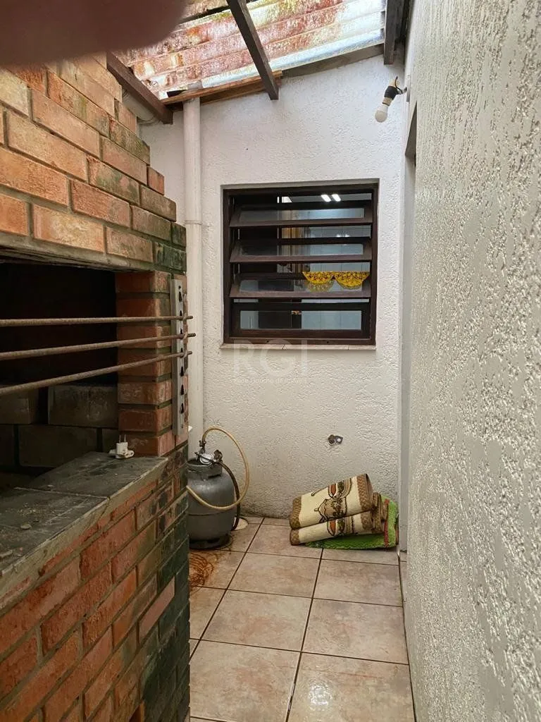 Imagem Casa para Venda - 330m², 6 dormitórios, 3 vagas - Cavalhada