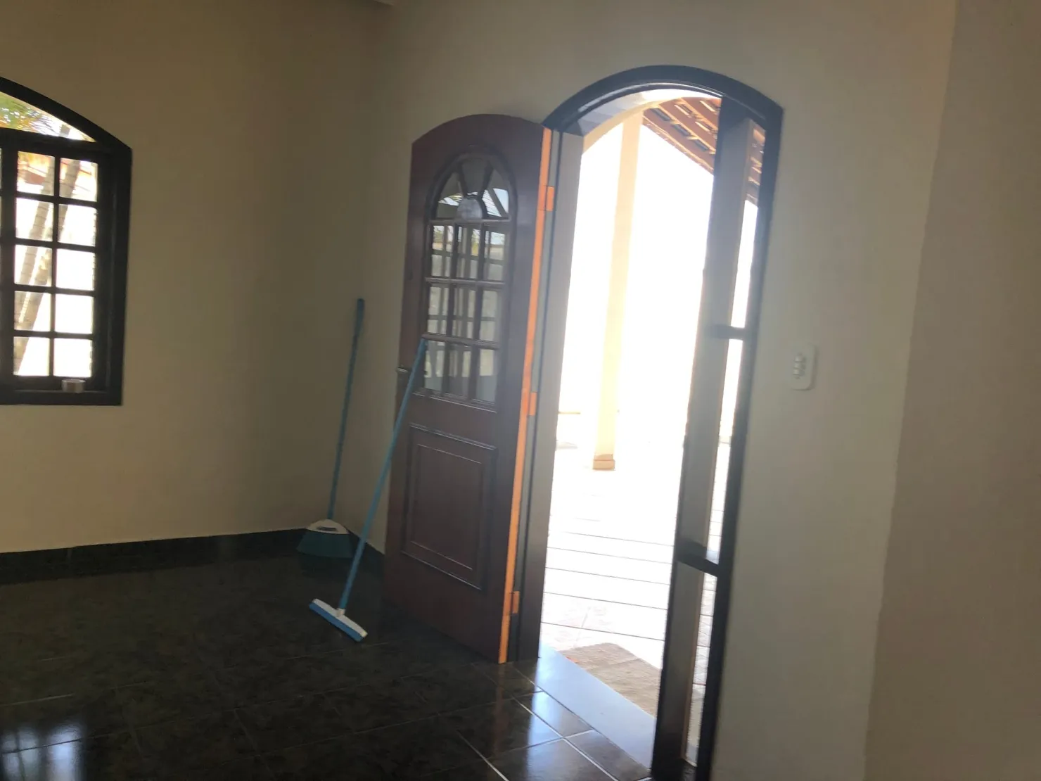 Imagem Casa à venda 6 Quartos, 2 Suites, 4 Vagas, 720M², Jardim Residencial Doutor Lessa, Pindamonhangaba - SP