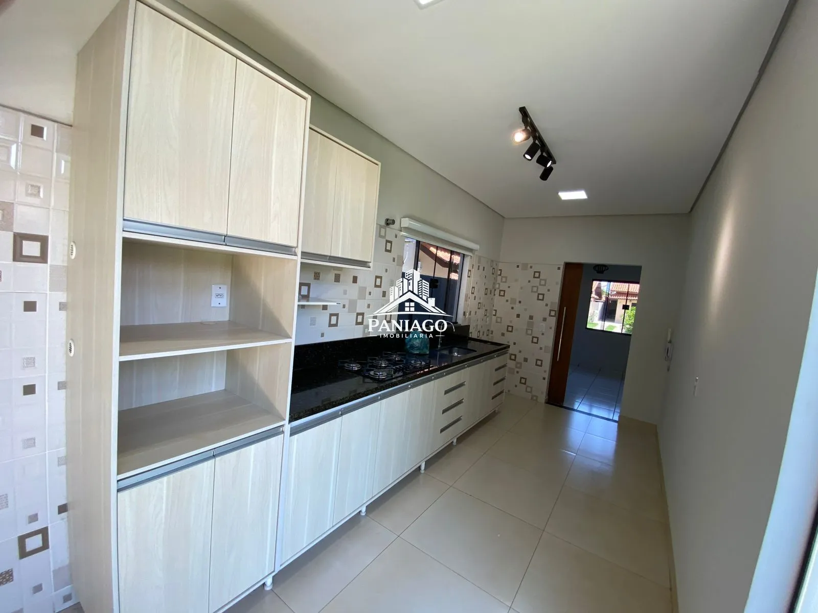 Imagem Casa à Venda no Condomínio Juliana em Várzea Grande - 3 Quartos e Energia Solar