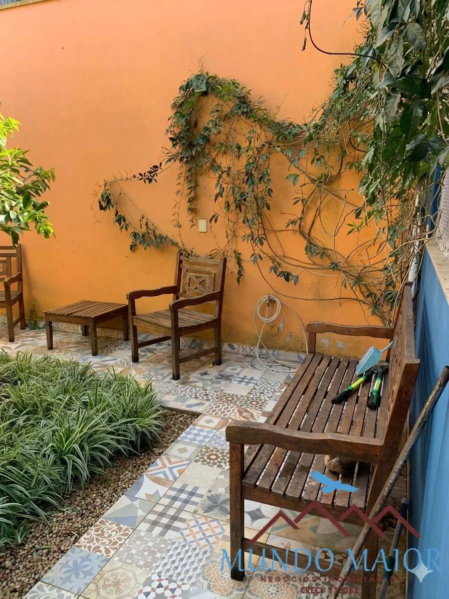 Imagem Sobrado Luxo à Venda: Jardim Las Vegas, Santo André/SP - 3 Qts + Quintal!