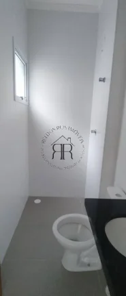 Imagem Sobre o imóvel
Sobrado à venda com 3 quartos, 1 suite, 2 vagas e 2 banheiros.
Localizado em Rua He...