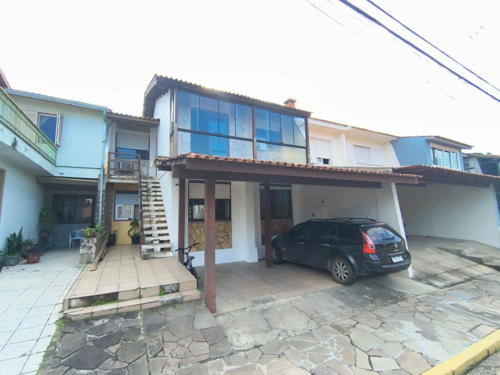 Imagem Sobrado 5 dorm em condominio com infra completa.