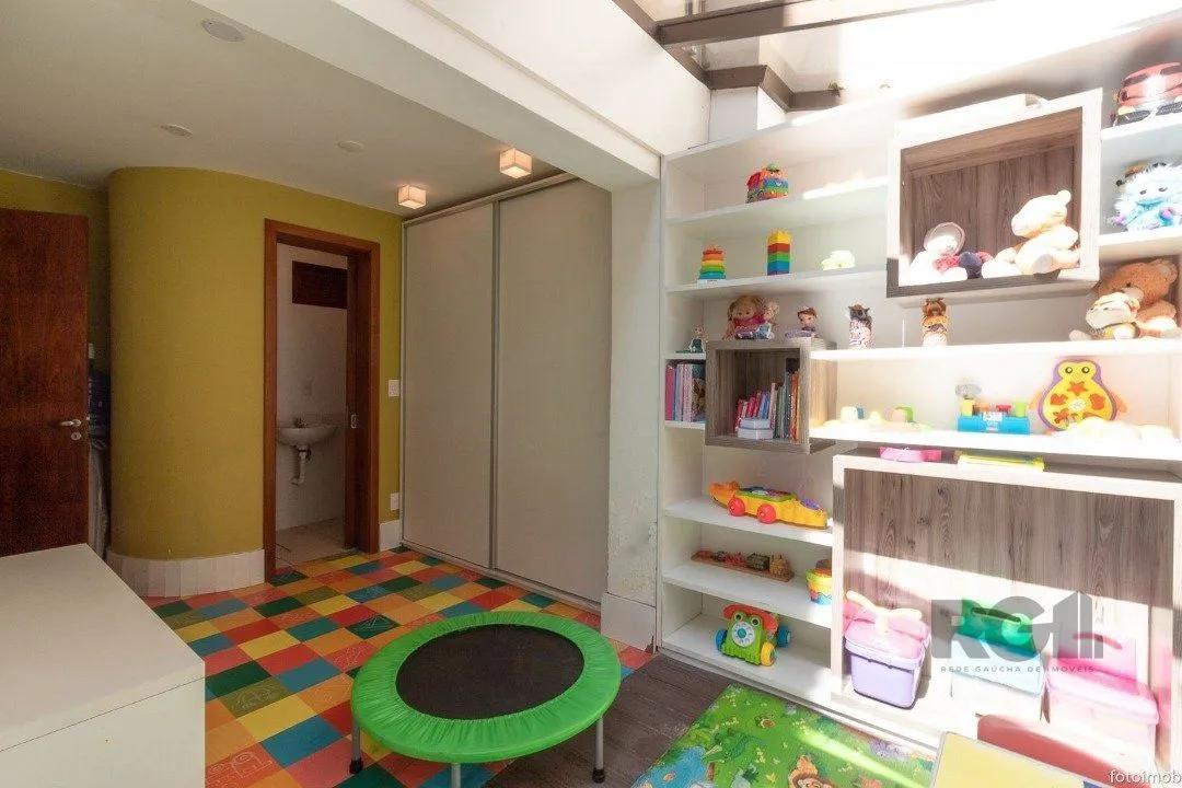Imagem Casa Condominio para Venda - 307m², 5 dormitórios, sendo 1 suites, 4 vagas - Cristal