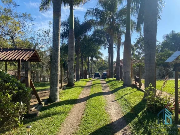 Imagem Chácara linda,(permuta) localização privilegiada com casa 04 quartos, em Campina Grande do Sul PR
