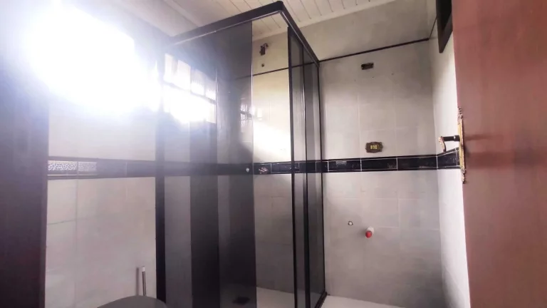 Imagem Casa com 320m2 e terreno com 1.016m2 na Vila Bancária, Campo Largo/PR