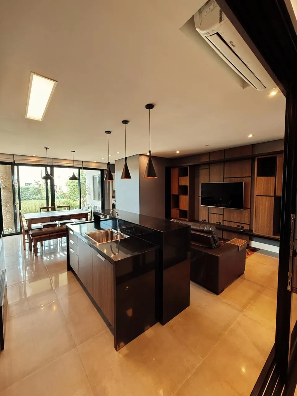 Imagem Casa à venda em Torres, com 2 quartos, 284860m2