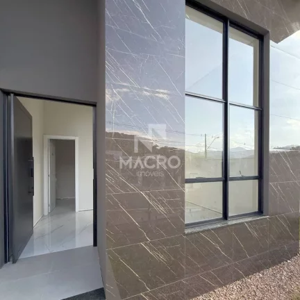 Imagem Casa Estilo Clássica | Lot. Montreal | Três Rios do Norte | 3 quartos (1 suíte + 2 demi) | 152m²