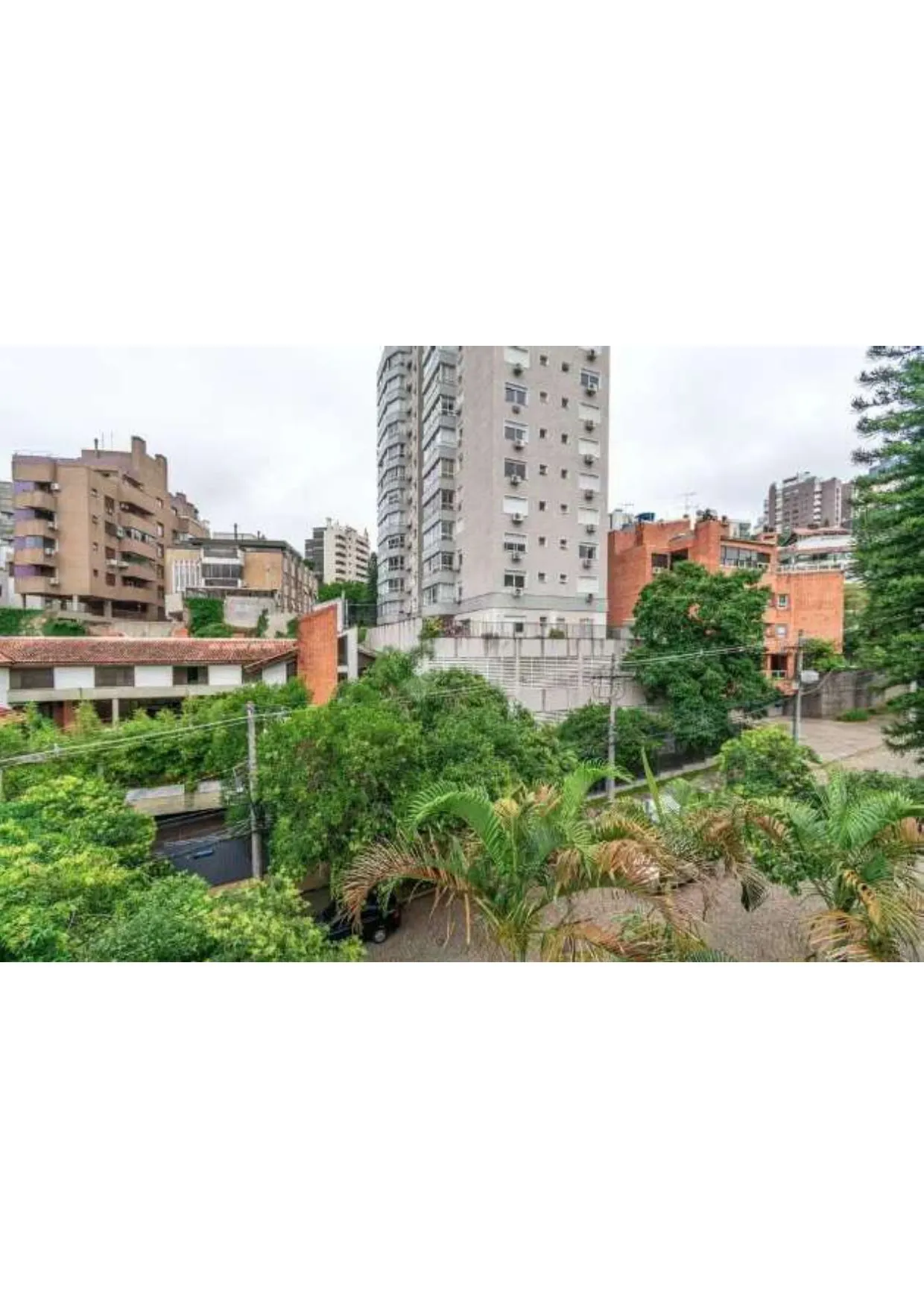Imagem Cobertura duplex com 4 dormitórios ( 3 suites ), tipo casa suspensa , próximo a praça da Encol no coração do Bela Vista.