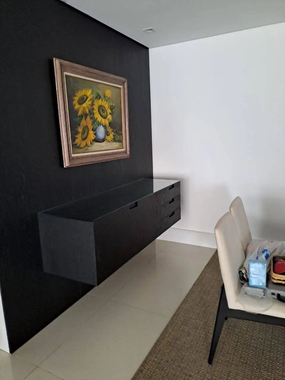 Imagem Apartamento Mobiliado de 160m² com 2 Suítes, Escritório e 3 Vagas Cobertas na Alameda Cauaxi
