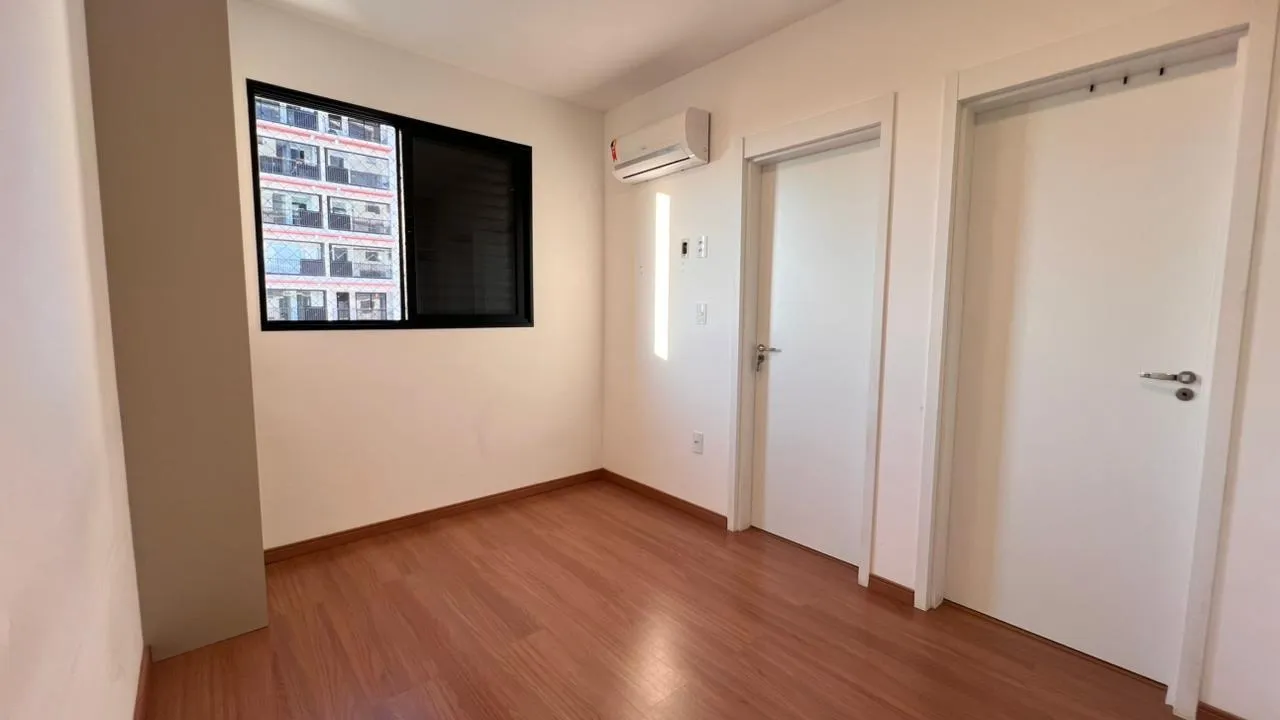 Imagem Apartamento Moderno de 67 m² com Suíte, Sacada Gourmet, Vista para o Pôr do Sol e 2 Vagas no Biarritz Campolim