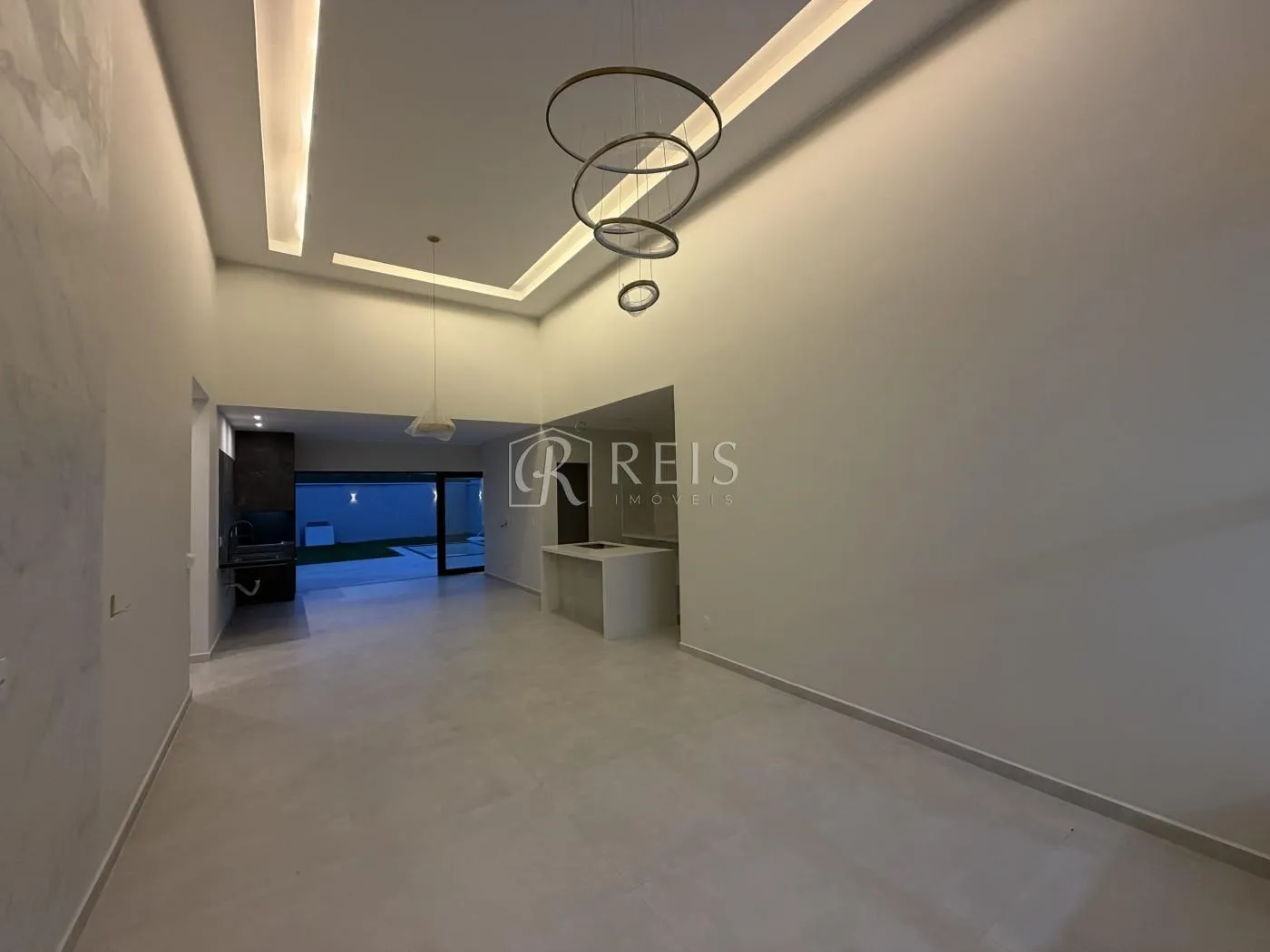 Imagem Casa para Venda em Rio das Ostras, Viverde, 3 dormitórios, 2 suítes, 4 banheiros, 2 vagas