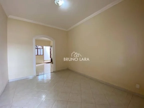 Imagem Casa á venda em Igarapé / MG bairro Roseira