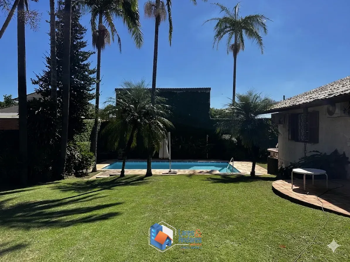 Imagem Casa para venda em Interlagos com 5 quartos, sendo 3 suítes, 370m²