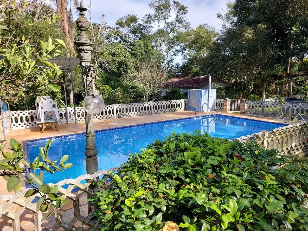 Imagem Chácara com 3 Quartos à Venda, 2000 metros em Jardim Colibri - Embu das Artes