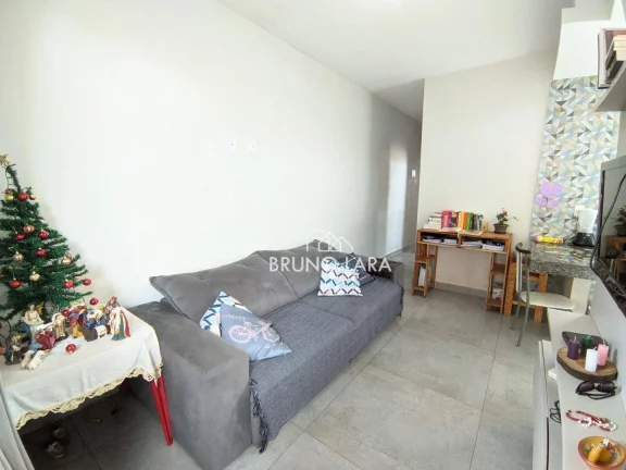 Imagem Casa à venda em Igarapé MG, bairro Canarinho.