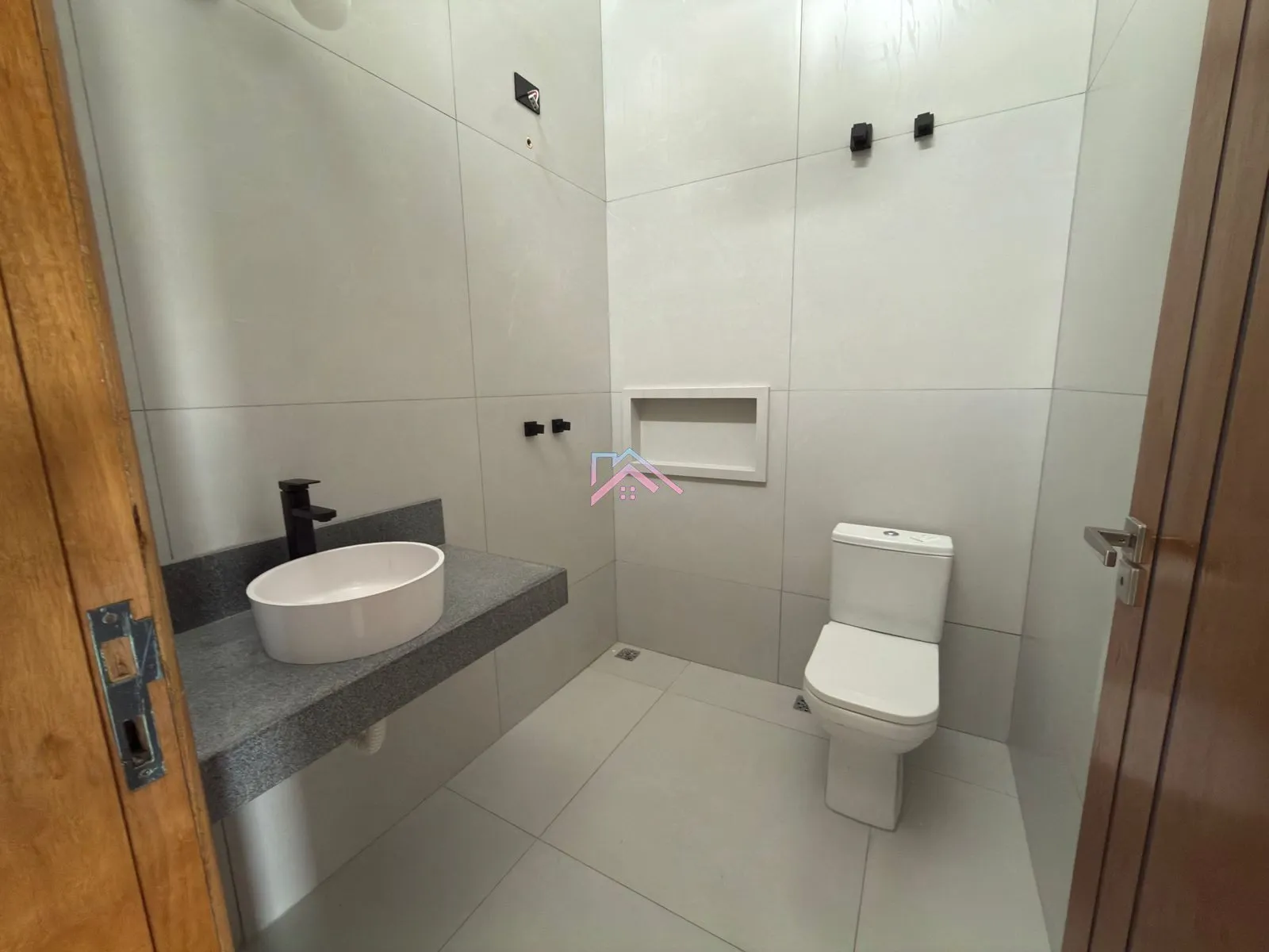 Imagem Casa à venda - Área útil 75 m2 com 3 dormitórios sendo 1 suíte com closet - 2 vagas - Jardim Vale Ve