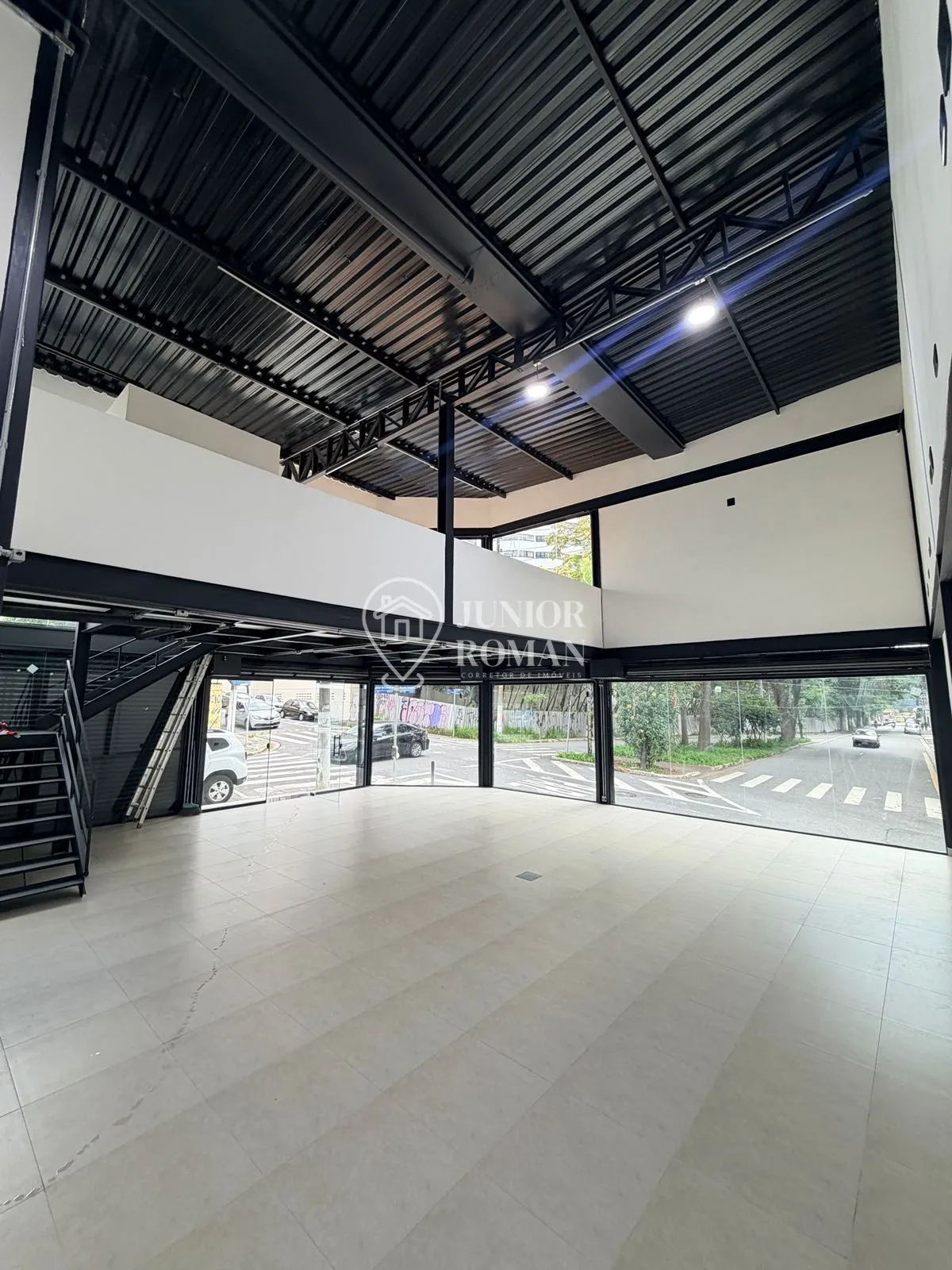 Imagem IMÓVEL COMERCIAL DE ESQUINA EM LOCALIZAÇÃO ESTRATÉGICA - VILA ASSUNÇÃO | SANTO ANDRÉ/SP