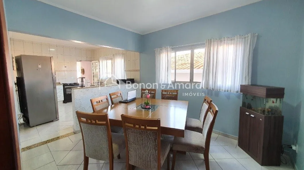 Imagem "Conforto e Segurança: Casa com 3 Dormitórios em Condomínio Fechado em Valinhos!"