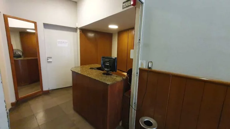 Imagem Sala para venda no bairro Menino Deus em Porto Alegre