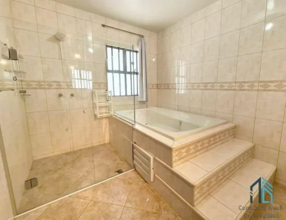 Imagem Sobrado a venda com 430m2 no centro de Guaratuba PR