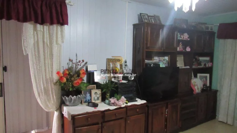 Imagem Casa para Venda em Concórdia, Industriários, 6 dormitórios, 4 banheiros