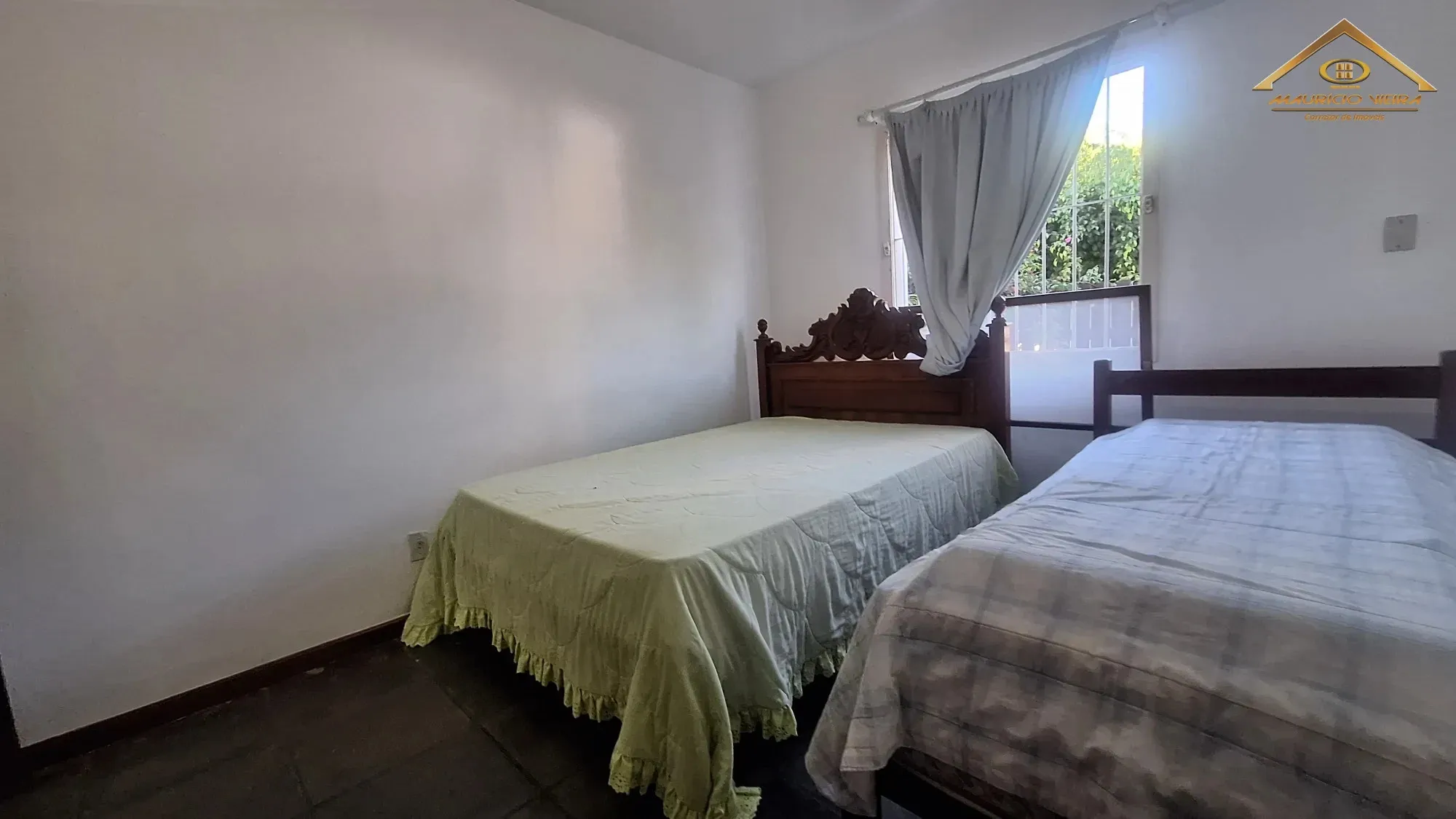 Imagem Linda casa na Ogiva, em condomínio fechado, porteira fechada e com preço abaixo do mercado. Em frente ao Clube Náutico.