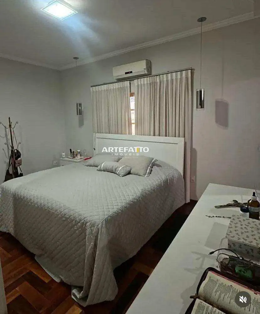 Imagem Casa à venda em Franca, Parque Franville, com 3 quartos, 190m2