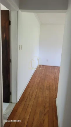 Imagem Apartamento amplo e bem localizado com quatro quartos a venda na Barra