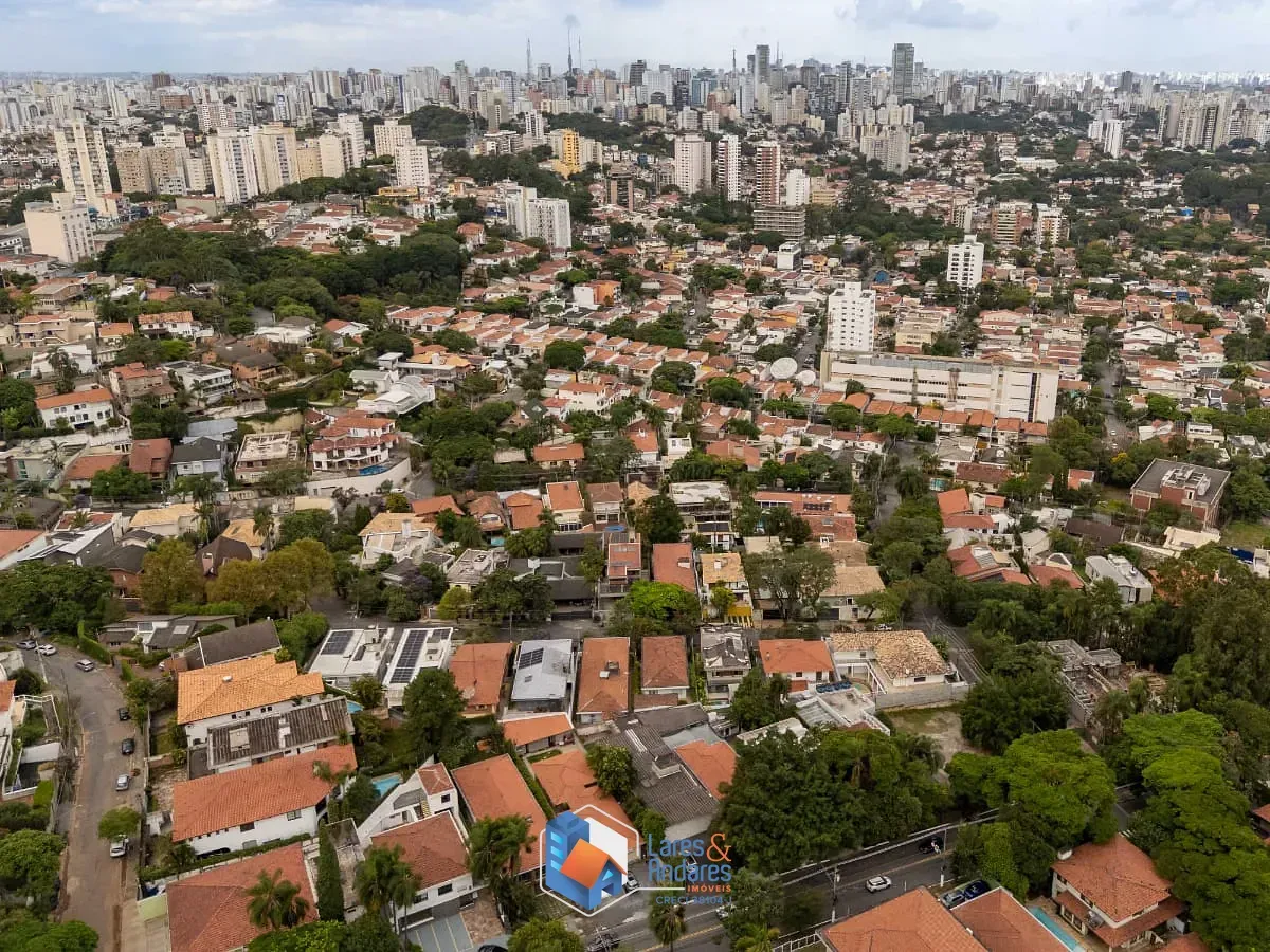 Imagem Casa para venda em Alto de Pinheiros com 4 quartos, sendo 4 suítes, 495m²