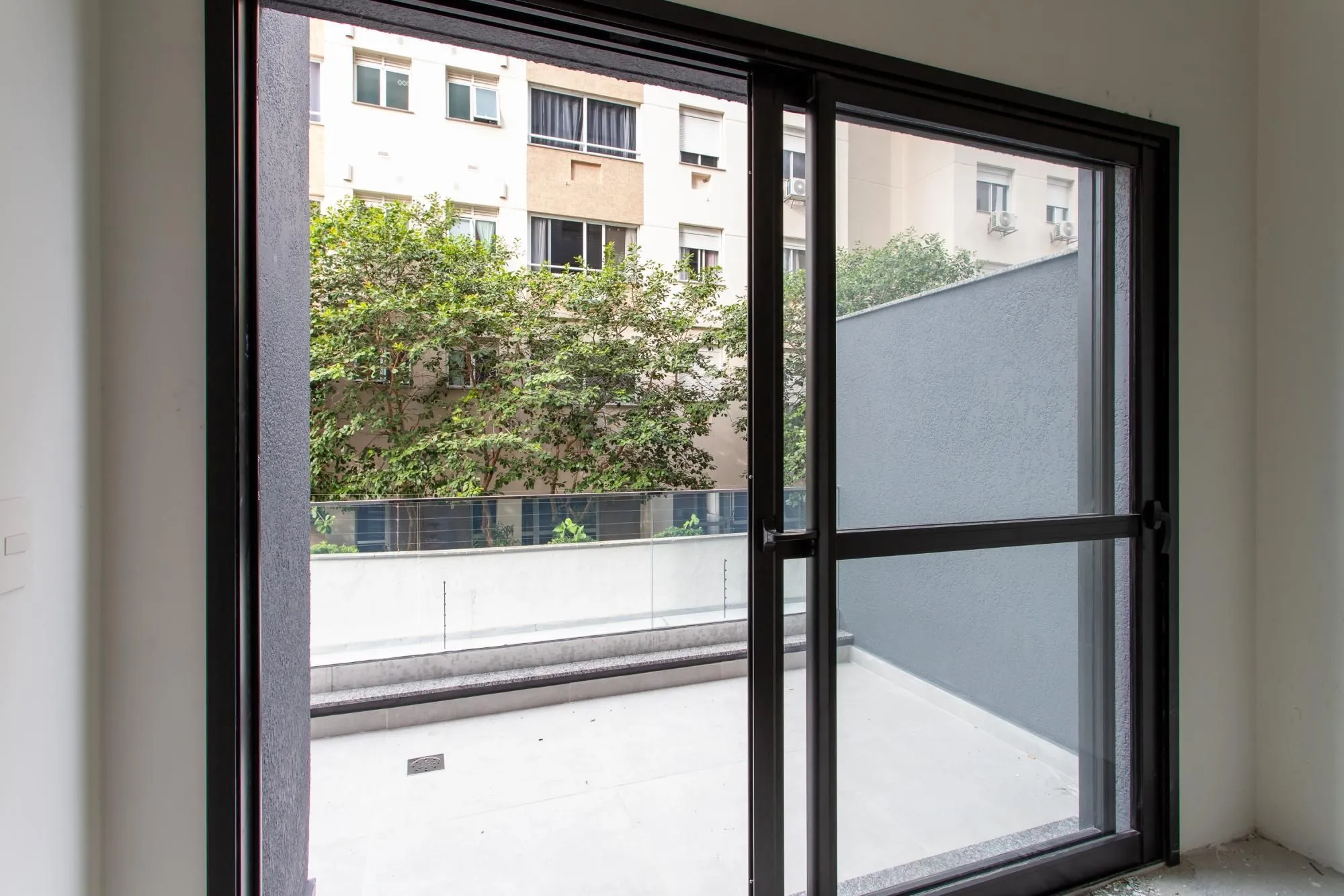 Imagem Apartamento Garden, 2 dormitórios, 1 suíte, 2 vagas, Av Otto Niemeyer e Zaffari