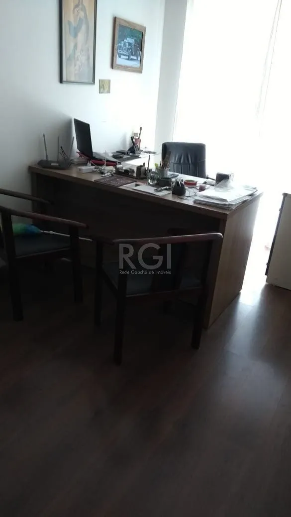 Imagem Casa para Venda - 300m², 3 dormitórios, sendo 3 suites, 6 vagas - São Lucas