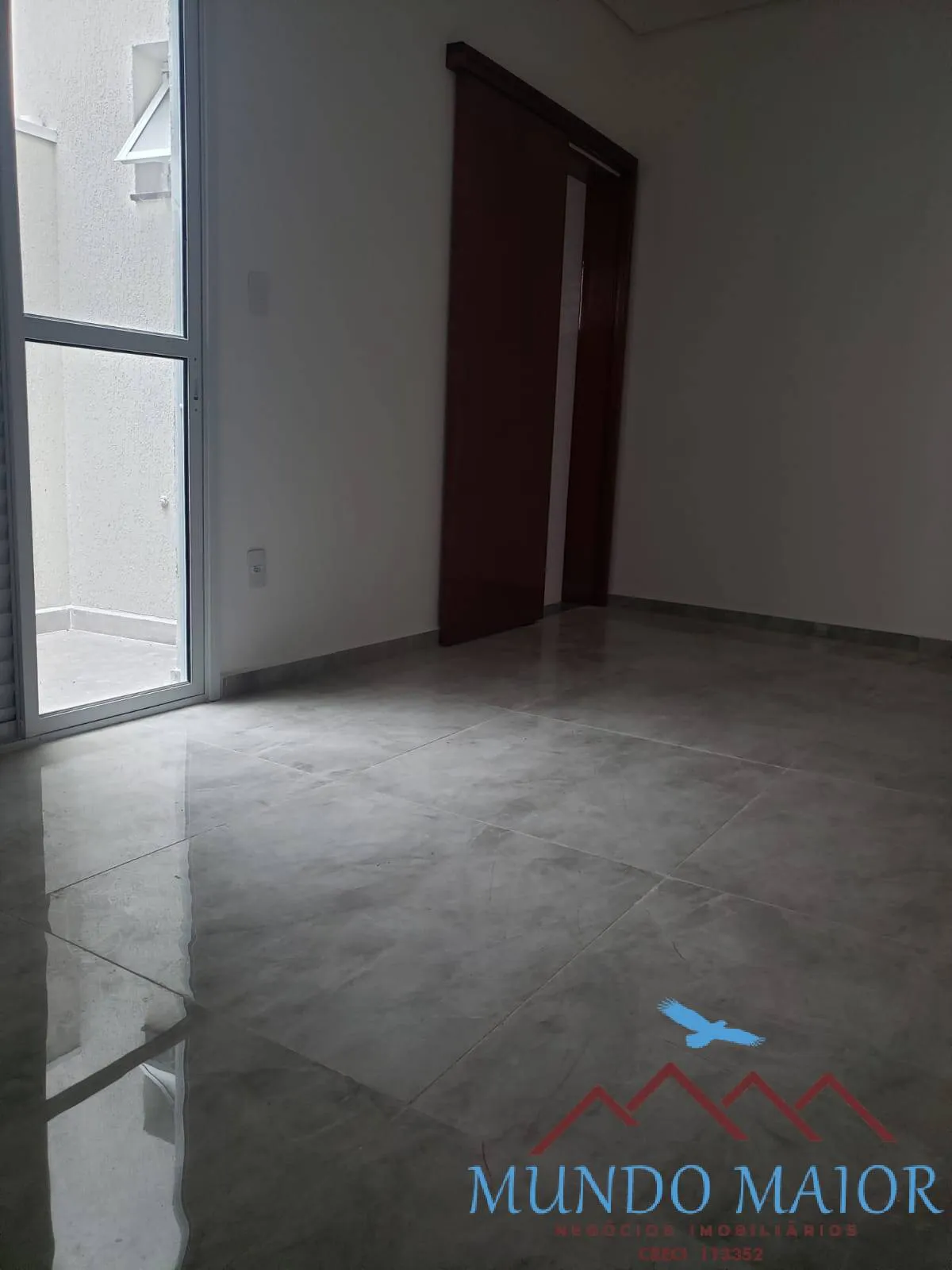Imagem Casa Térrea com Porcelanato e Portão Automático - É Só Mudar!