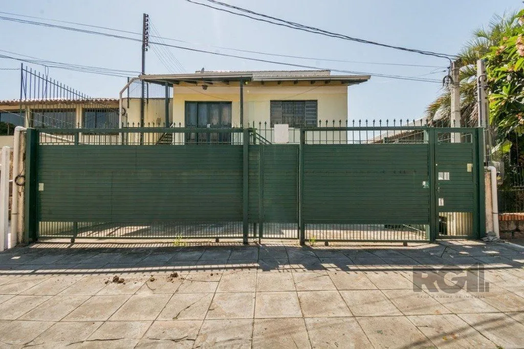 Imagem Casa com 5 dormitórios no bairro Jardim Sabará