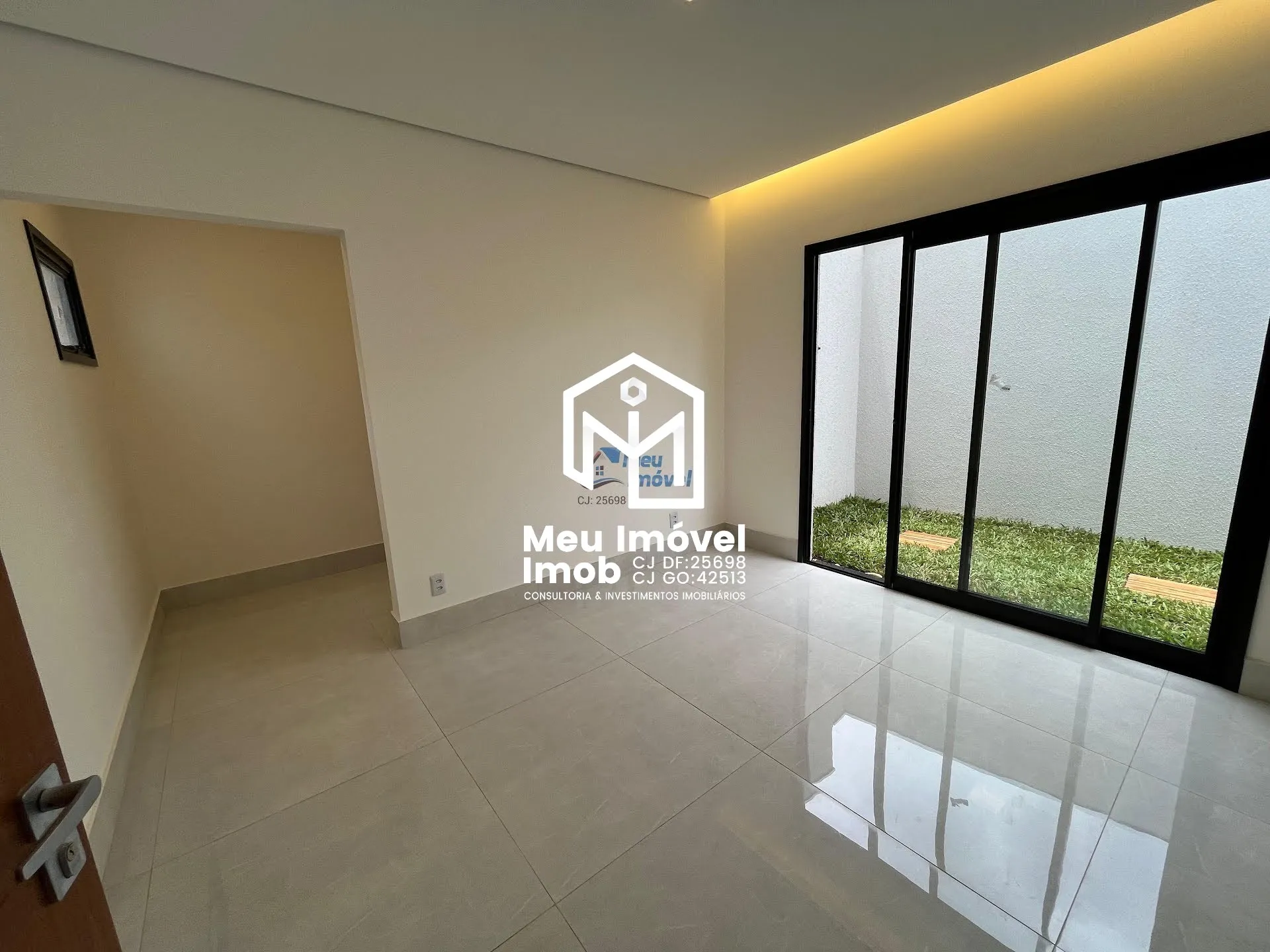 Imagem Casa 4 Quartos 2 Suítes 3 Vagas 250m² Vicente Pires/DF