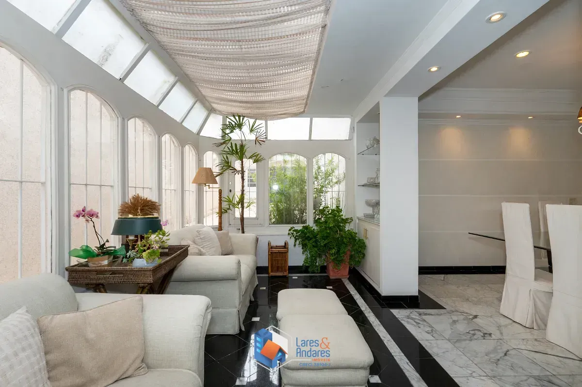 Imagem Casa para venda em Real Parque com 4 quartos, sendo 3 suítes, 433m²