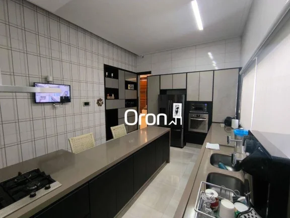 Imagem Casa mobiliada com 3 dormitórios à venda, 214 m² por R$ 1.390.000 - Setor Gentil Meireles - Goiânia/GO