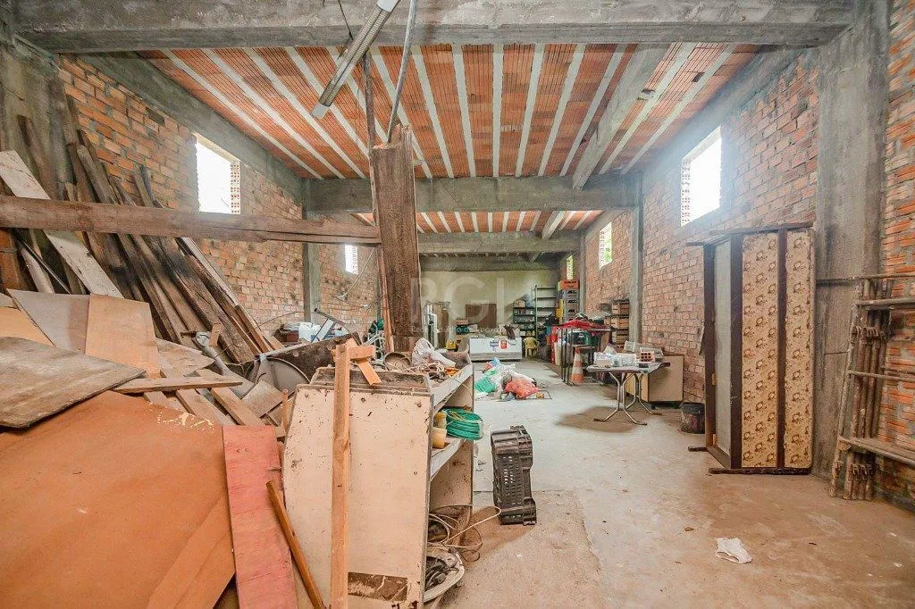 Imagem Predio para Venda - 74m², 0 dormitórios, Partenon