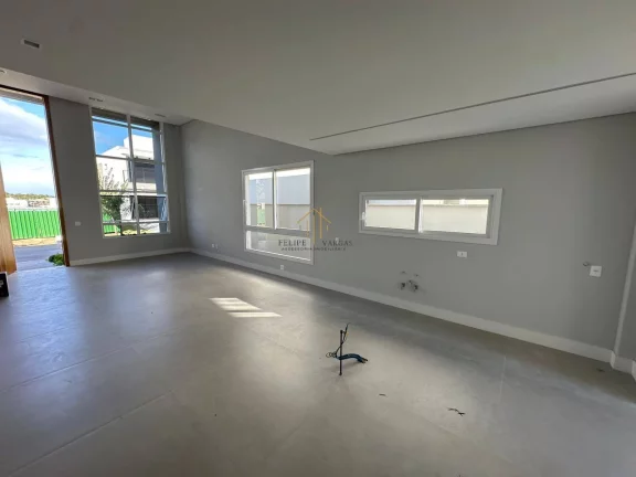 Imagem Casa com fundo lago no Condomínio Reserva da Pedra