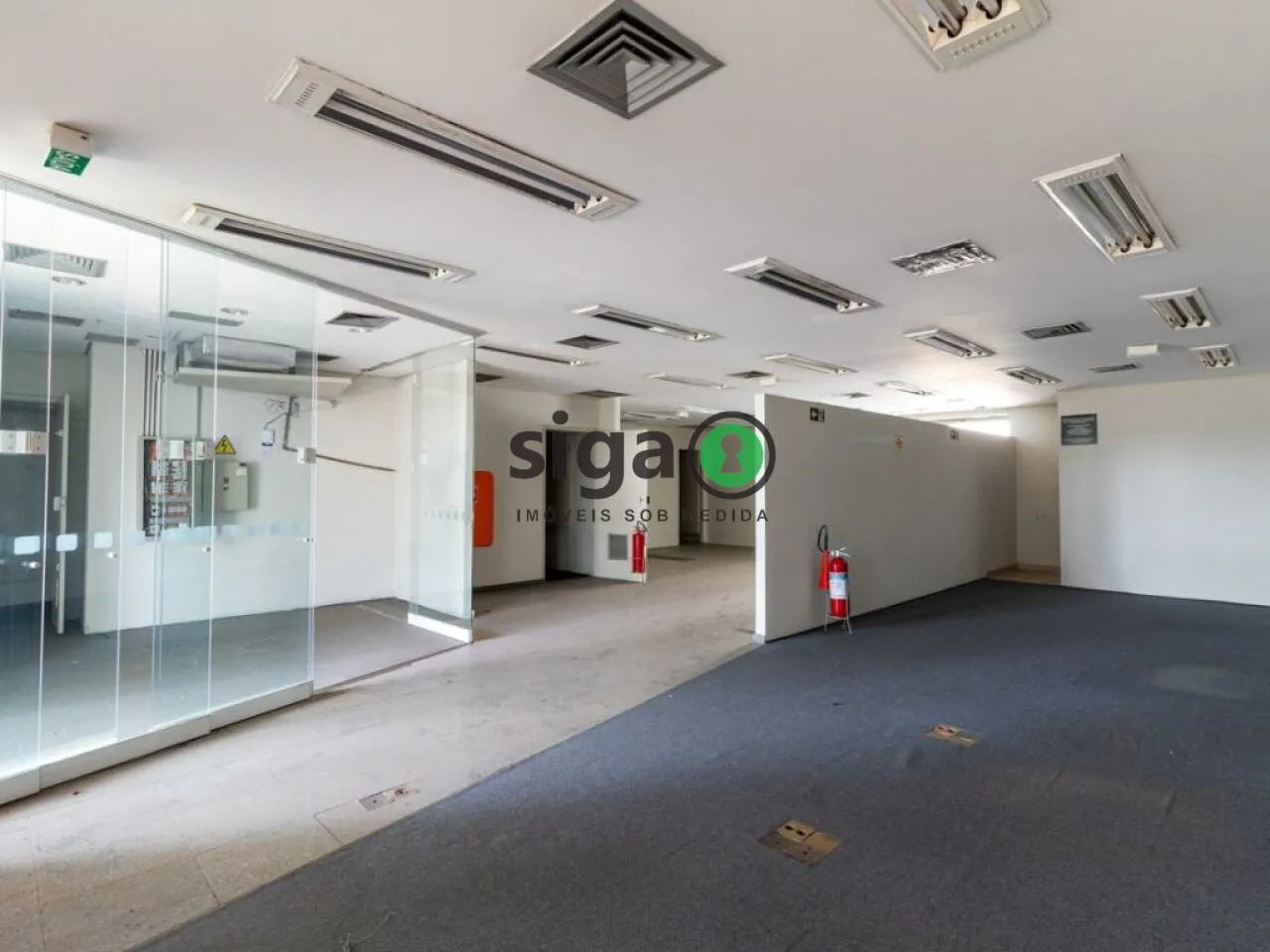 Foto do imóvel Loja no térreo com 180m², com 6 salas e 3 banheiros para Locação ou Venda
