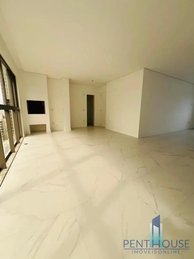 Foto do imóvel Apartamento Zona Central para Venda em Balneário Camboriú, PIONEIROS, 4 dormitórios, 4 suítes, 5 banheiros, 3 vagas em Rua Protásio Boaventura Caetano, 33 - PIONEIROS, Balneário Camboriú - SC